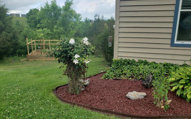 Red Rubber Mulch Landscaping