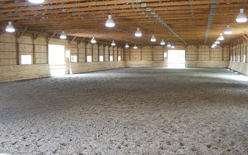 Horse Arena With Rubber Mulch