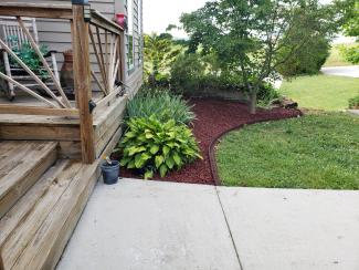 Red Rubber Mulch Landscaping Beds