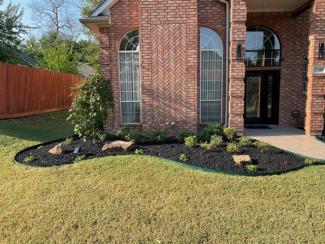 Black Rubber Mulch Landscaping